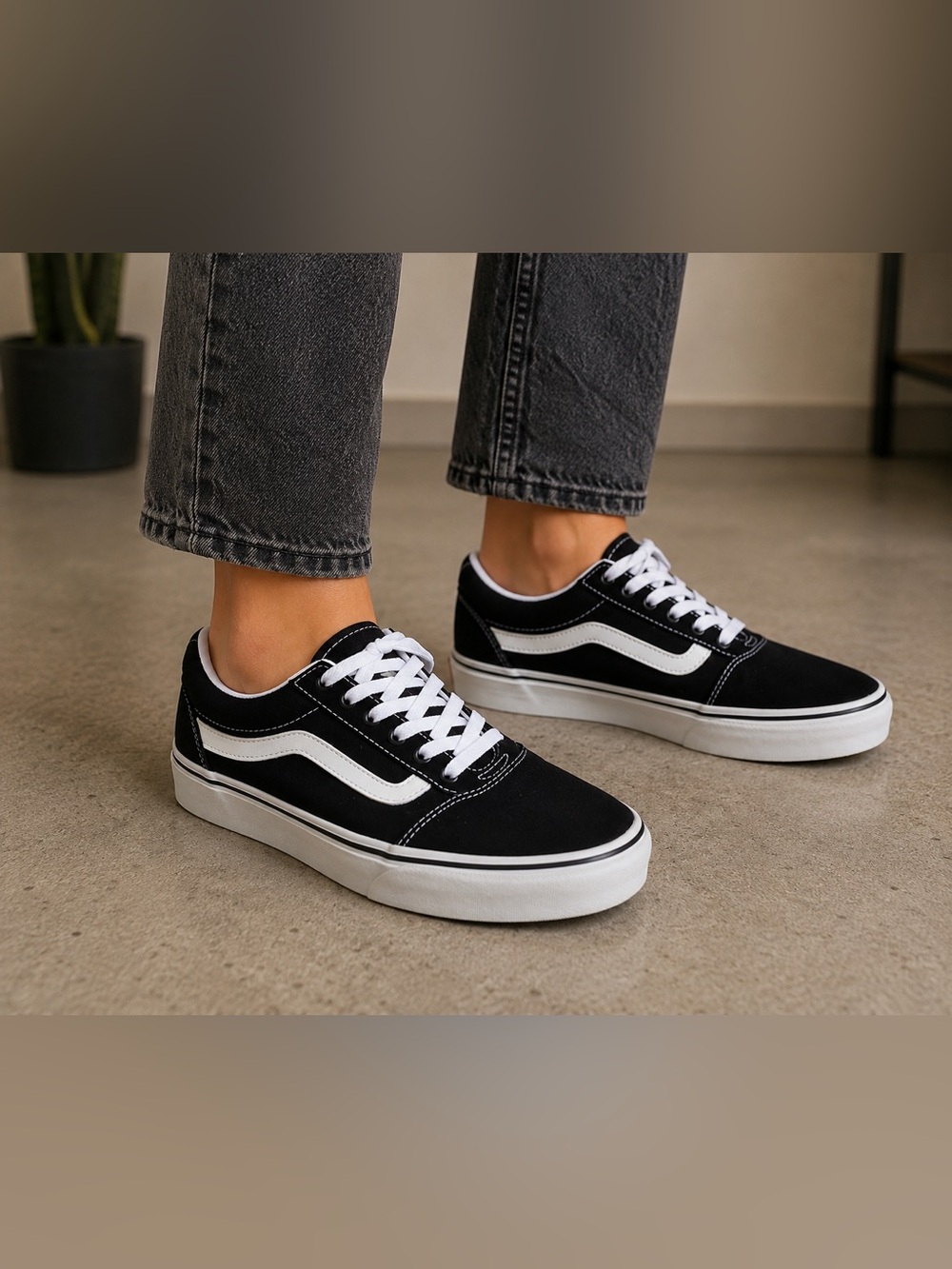 Vans Old Skool Platform Sneakers – Women’s Size 8